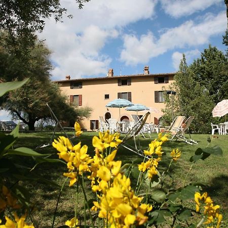 Agriturismo Villa Mozart Nel Verde กุบบีโอ ภายนอก รูปภาพ