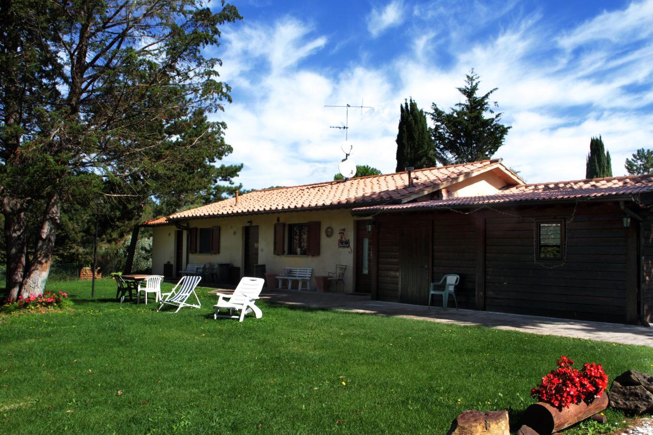 Agriturismo Villa Mozart Nel Verde กุบบีโอ ภายนอก รูปภาพ