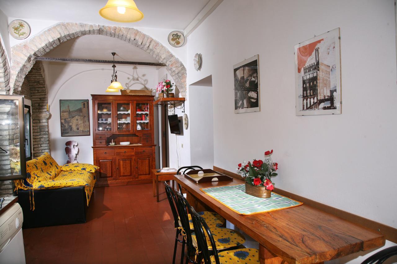Agriturismo Villa Mozart Nel Verde กุบบีโอ ภายนอก รูปภาพ
