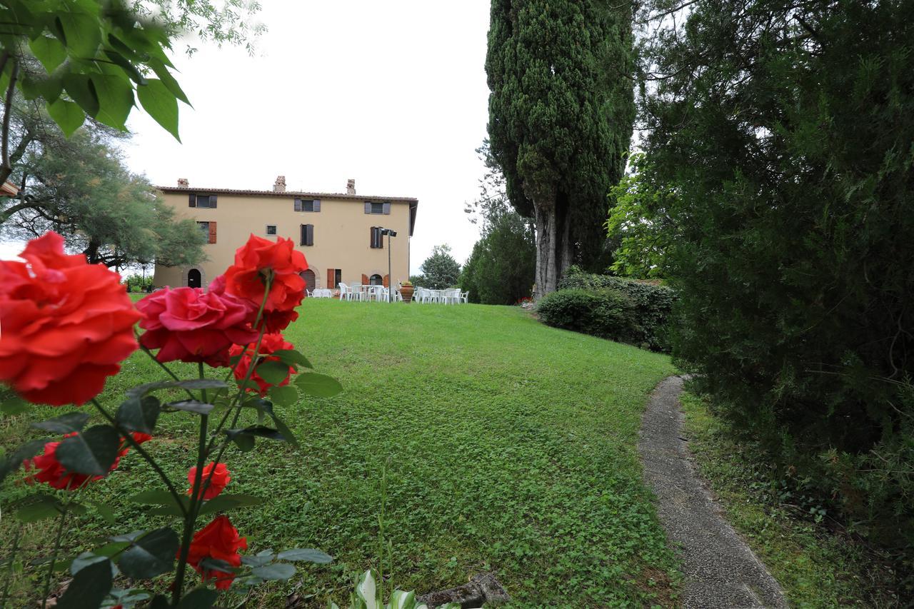 Agriturismo Villa Mozart Nel Verde กุบบีโอ ภายนอก รูปภาพ