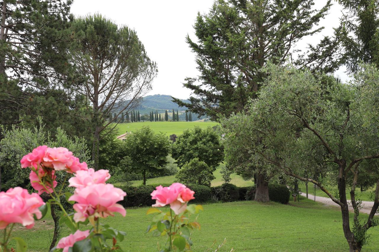 Agriturismo Villa Mozart Nel Verde กุบบีโอ ภายนอก รูปภาพ