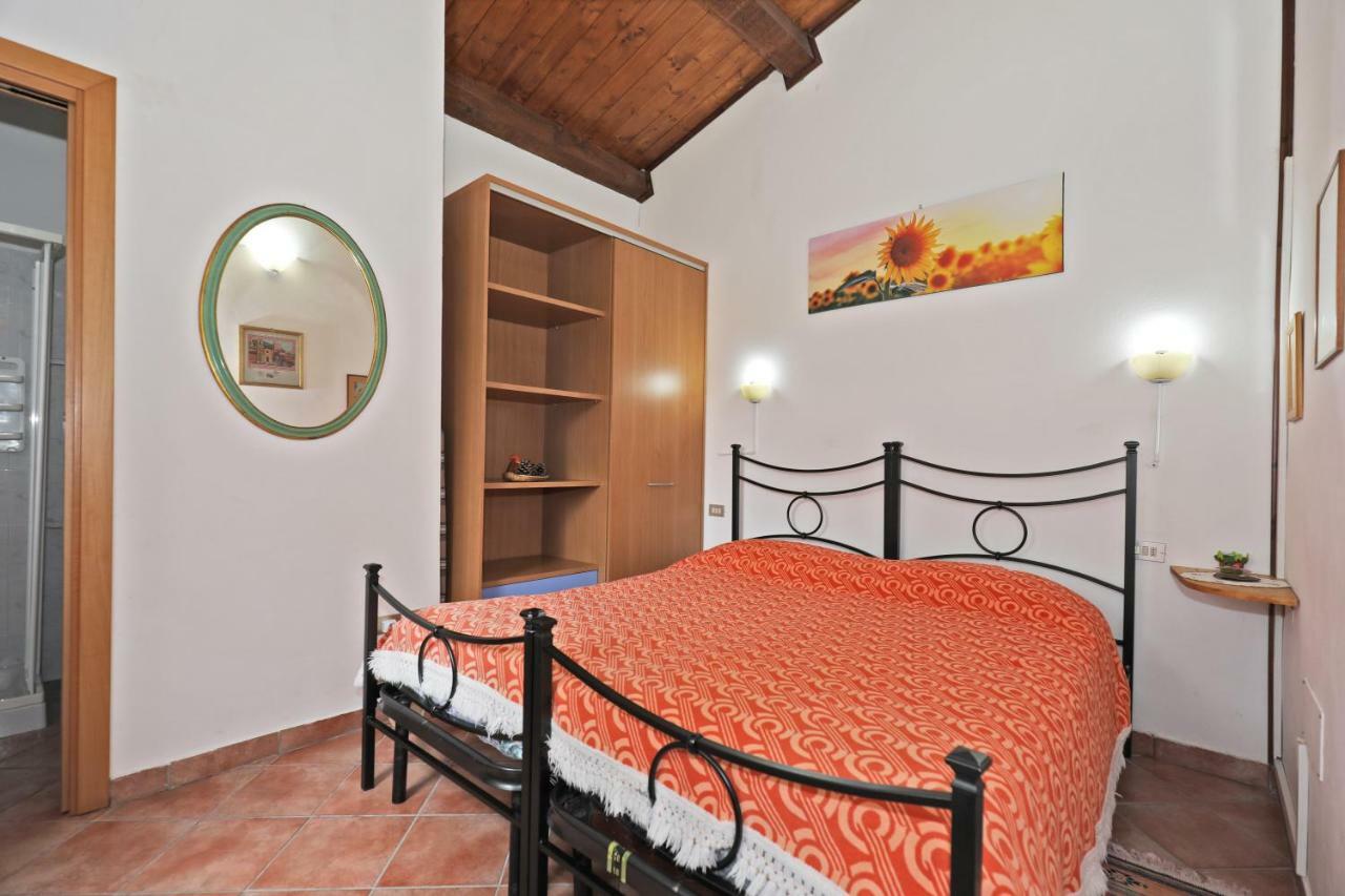 Agriturismo Villa Mozart Nel Verde กุบบีโอ ภายนอก รูปภาพ